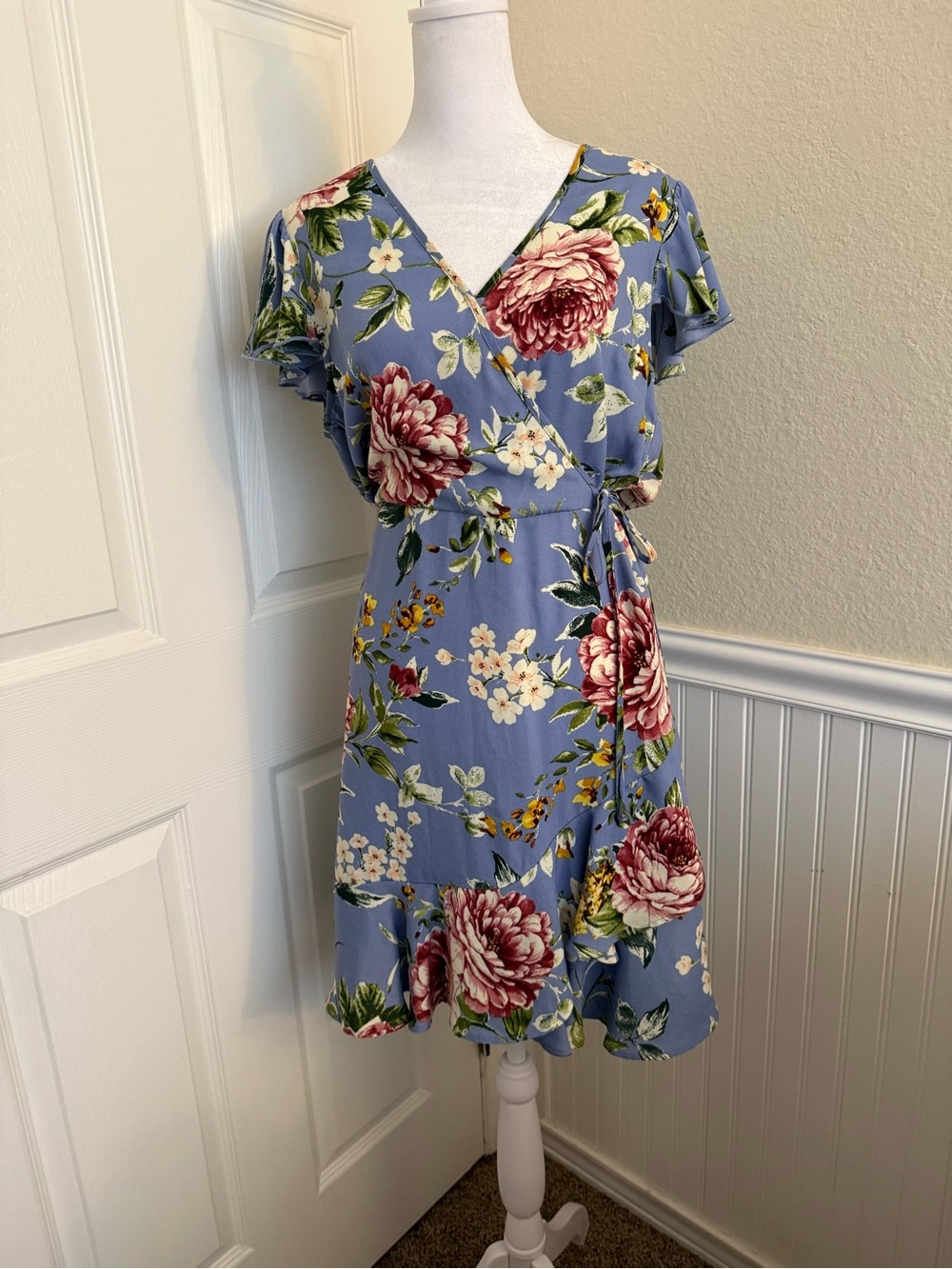 Xhilaration Blue Floral Wrap Dress - Picture 2 of 6